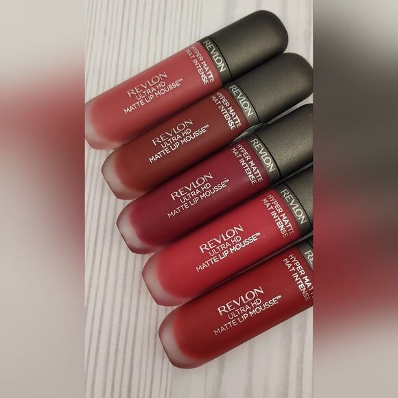 Revlon Ultra HD Matte Lipgloss Lipstick Mousse Set  Makeup - Picture 2 of 4